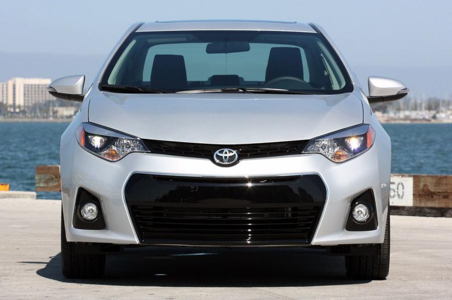  Toyota Corolla 2014 года  (фото 73 из 212)
